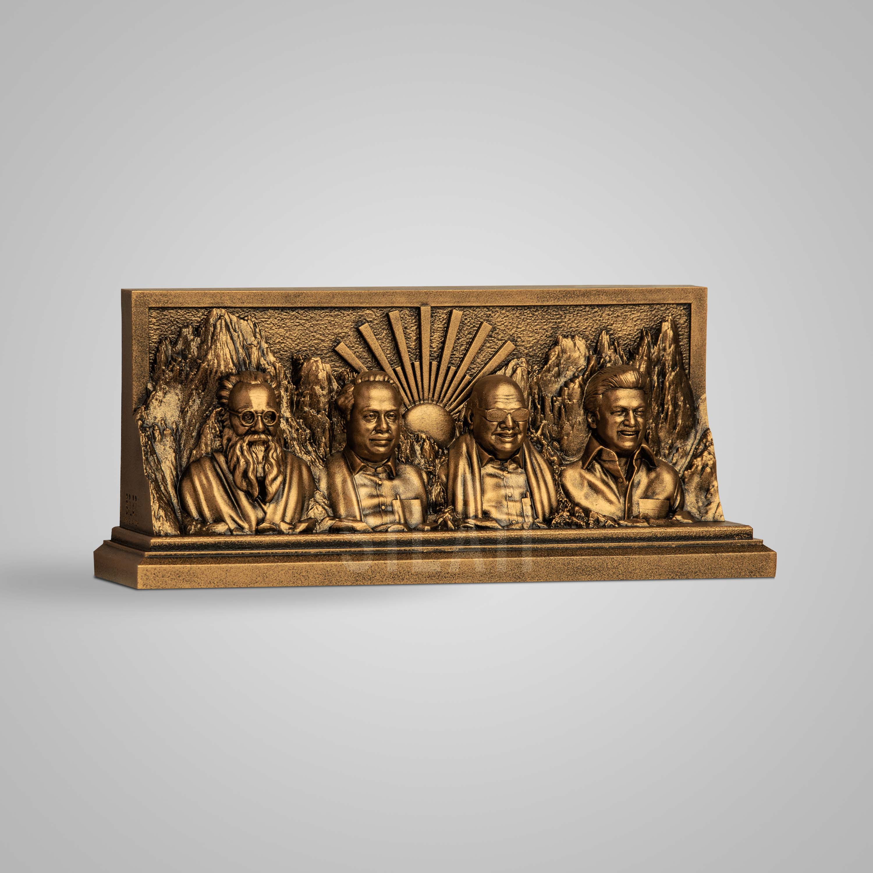 Bronze Dravidian leaders sculpture with mountain background and base