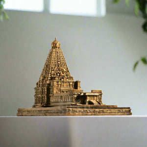 Brihadeeswarar Temple - Thanjai Periya Kovil