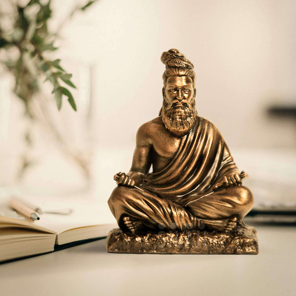 Thiruvalluvar Sculpture - 5" - Illam Thorum Valluvar